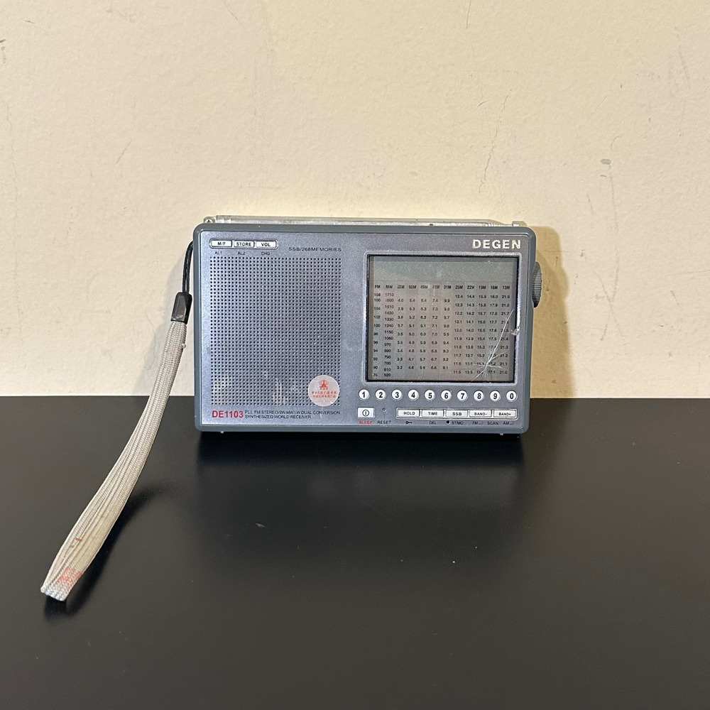 Degen DE1103 Digital AM FM SW LW SSB World Band Radio Receiver Gray